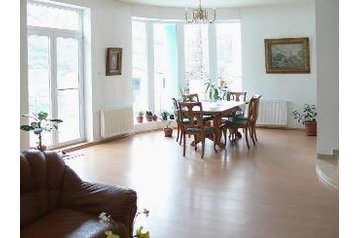 Ģimenes viesu māja Băile Herkulāna / Băile Herculane 4